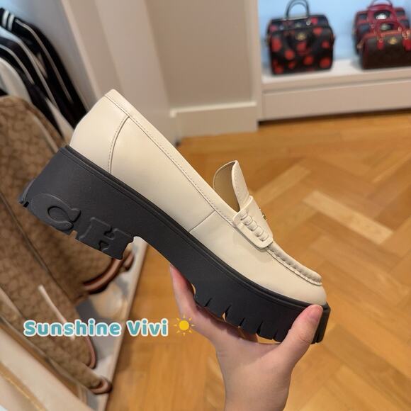 NEW In Box COACH Ruthie Loafer Women's Chalk Leather CM587 us8 - Picture 3 of 5